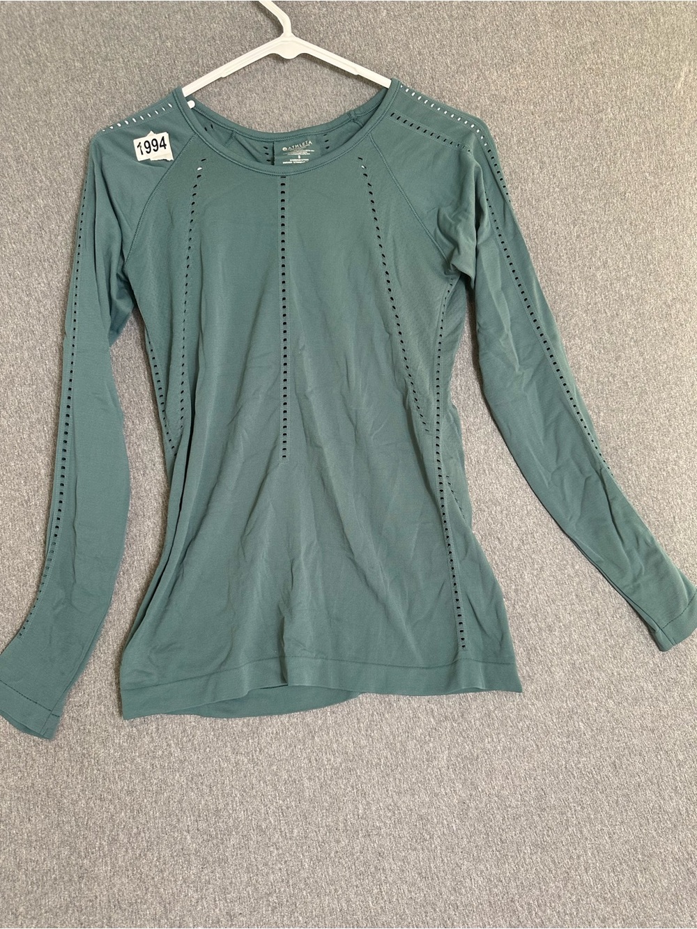 Athleta Long Sleeve Laser-Cut Performance Tee in Teal